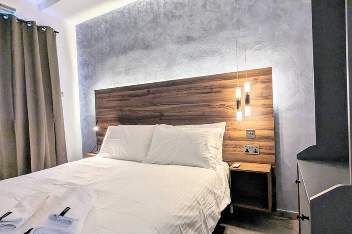 Room 20 of 24