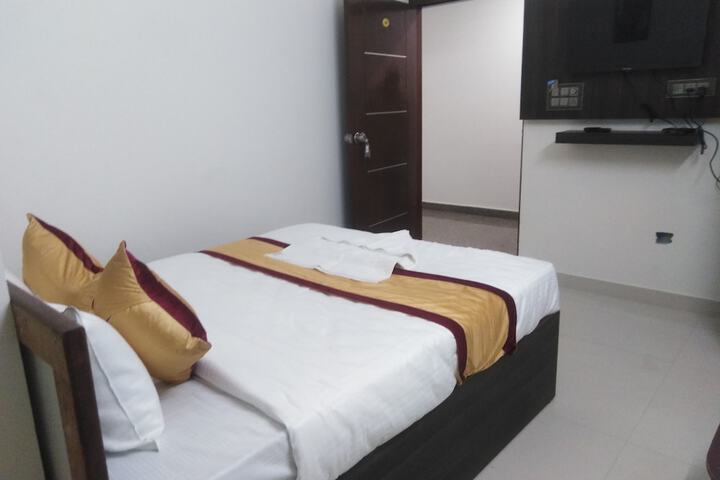 Room 7 of 15