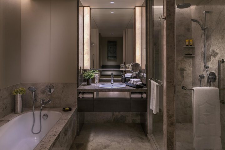 Room 28 of 49