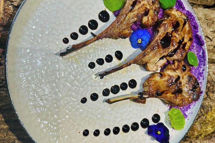 Dining 45 of 58