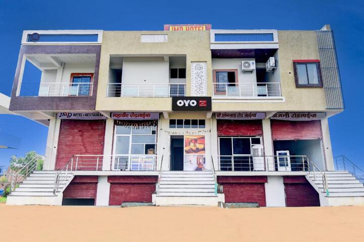 Hotel O JMD Hotel and Restaurant