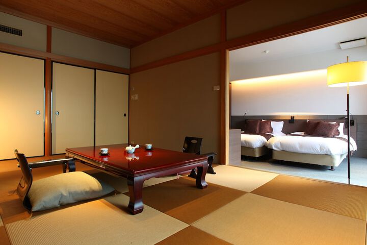 Room 28 of 72