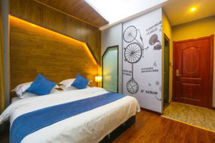 Room 7 of 23