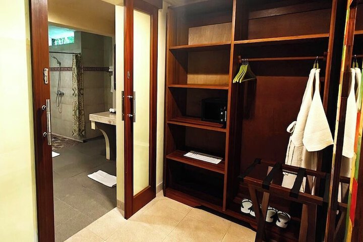 Room 78 of 96