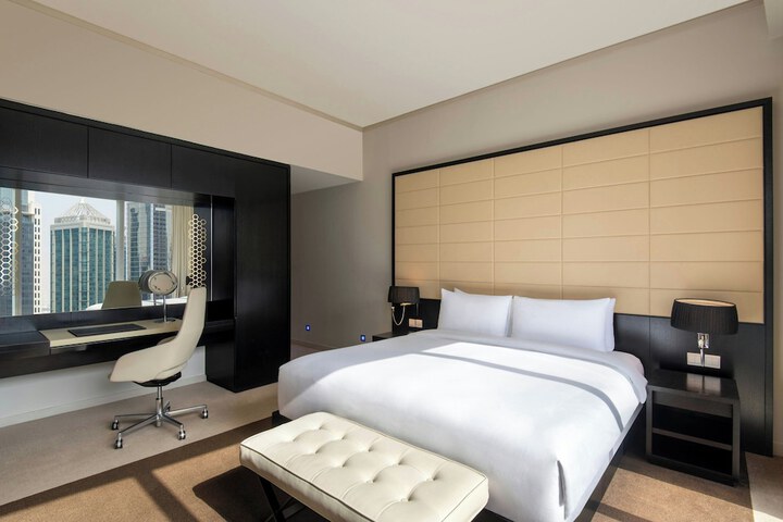 Room 51 of 251