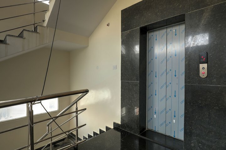 HOTEL SAHARSH GRAND BY OYO ROOMS