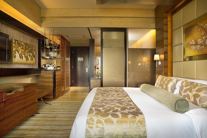 Room 29 of 213