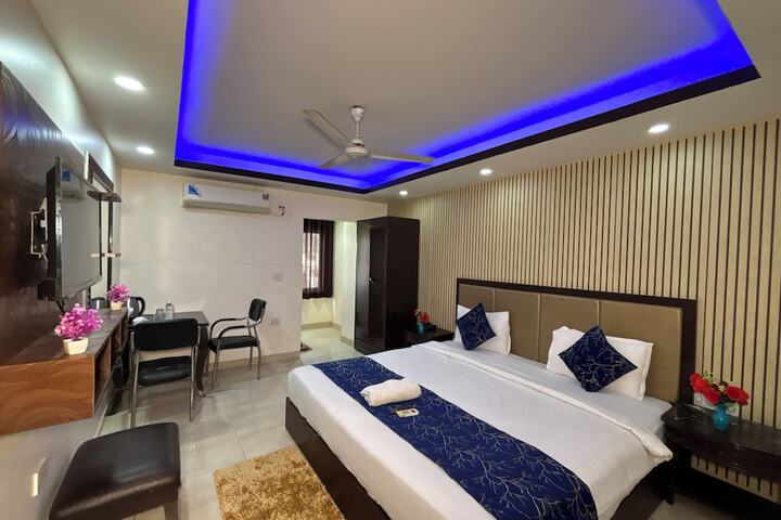 Room 30 of 111