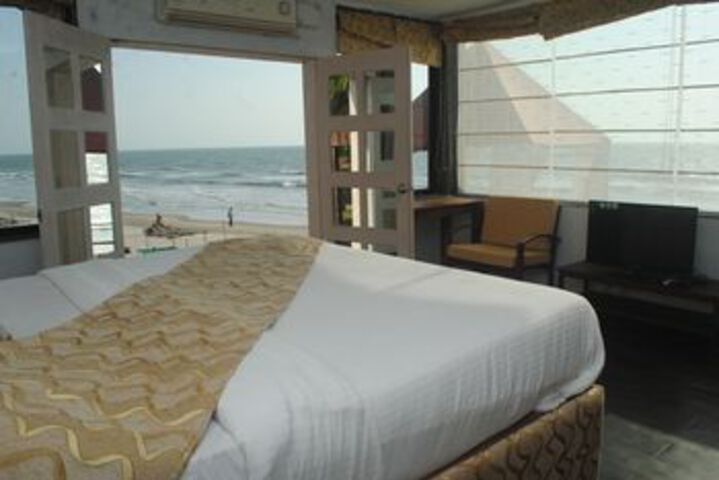 Room 20 of 25