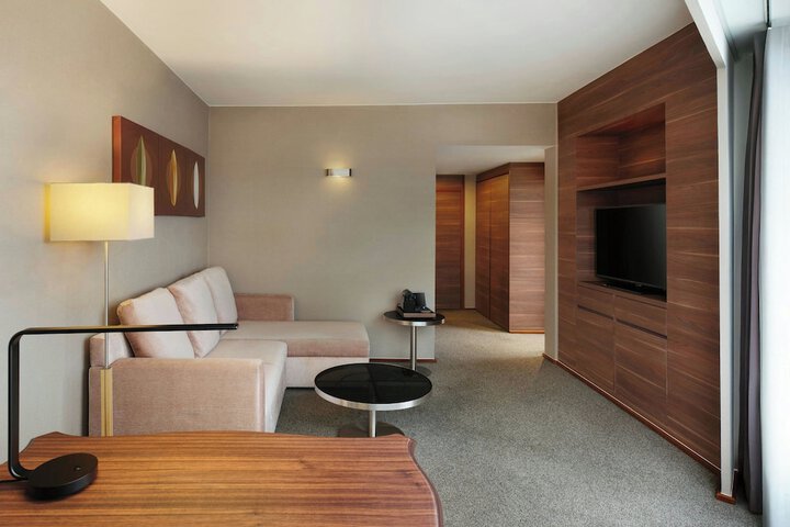 Room 49 of 129