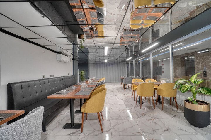 Dining 93 of 143
