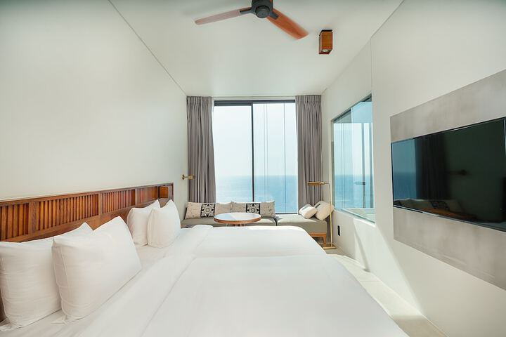Room 15 of 35
