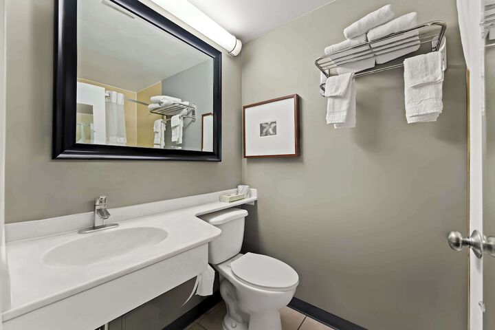 2 Double Beds (5 of 10)