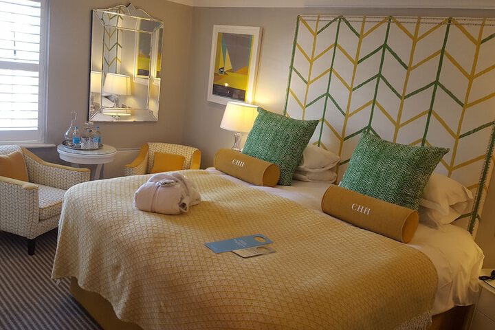 Room 2 of 70