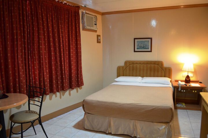 Room 15 of 64