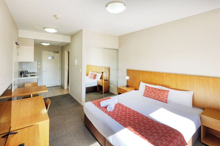 Room 5 of 25