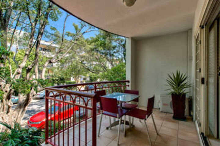 Terrace/Patio 4 of 34