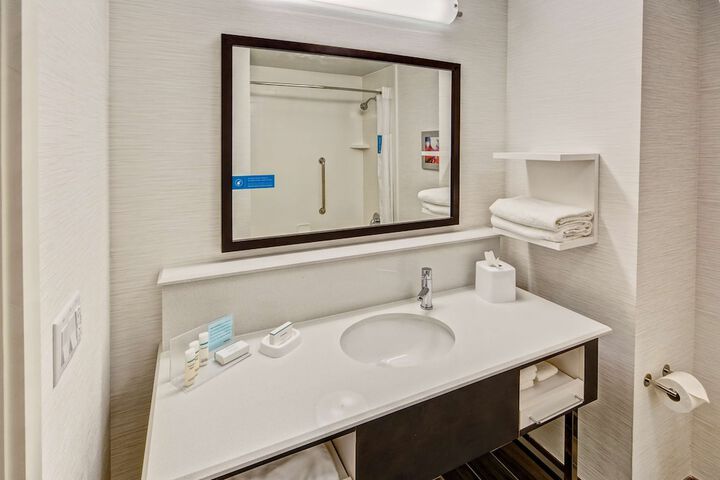 Bathroom shower