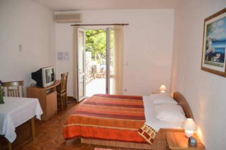Photo 5