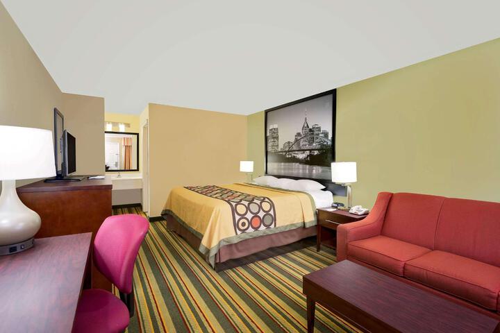 1 King Bed (6 of 9)