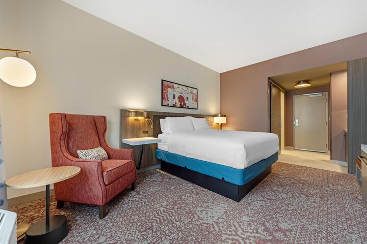 Room 5 of 31