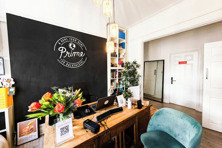 Entrance & Lobby