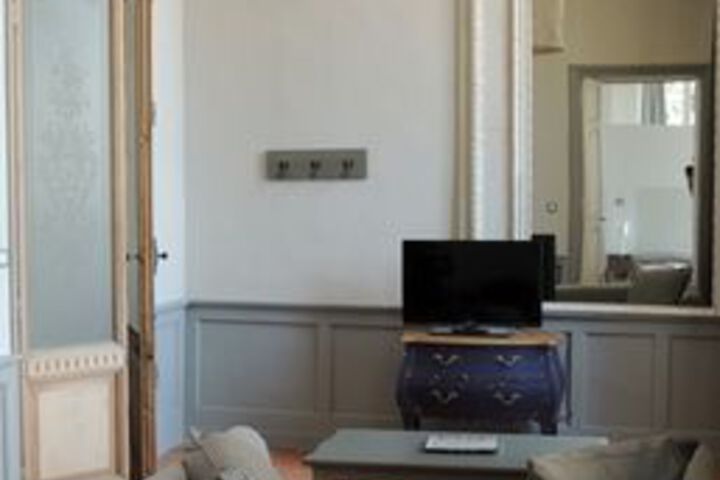 Room 24 of 38
