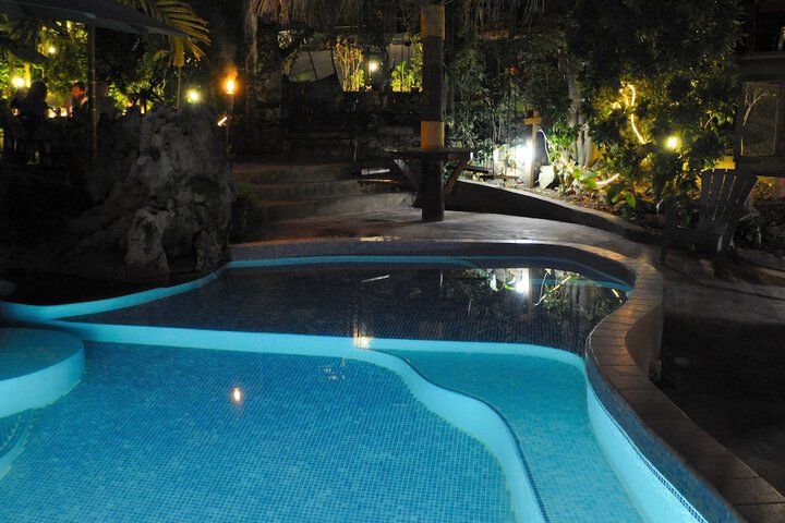 Pool 51 of 89
