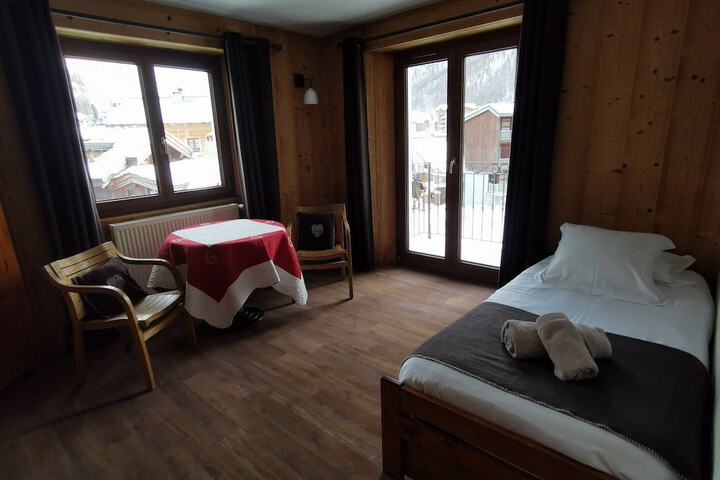 Room 22 of 53