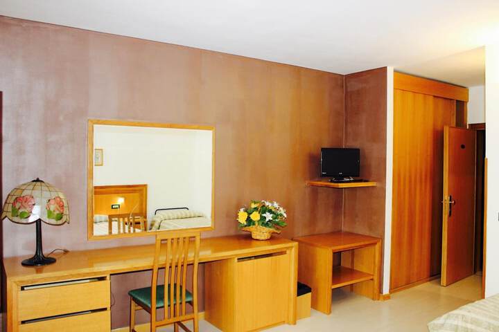 Room 10 of 61