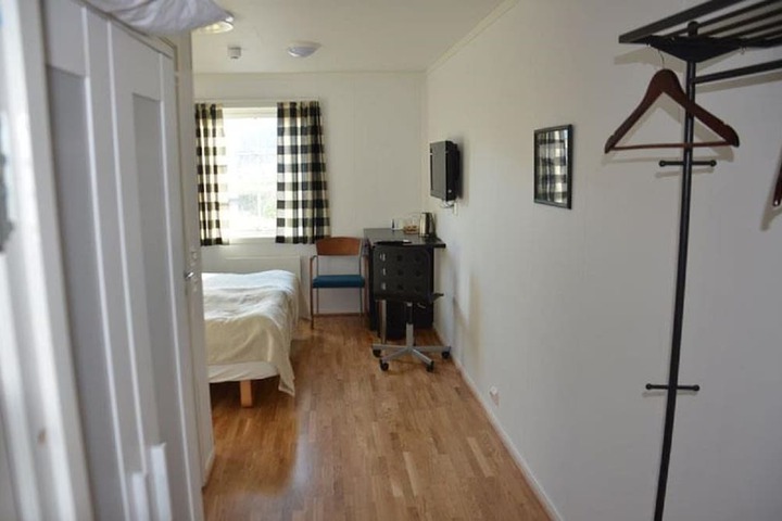 Room 5 of 27