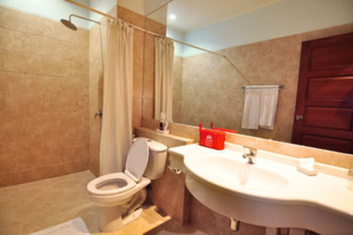 Room 4 of 21