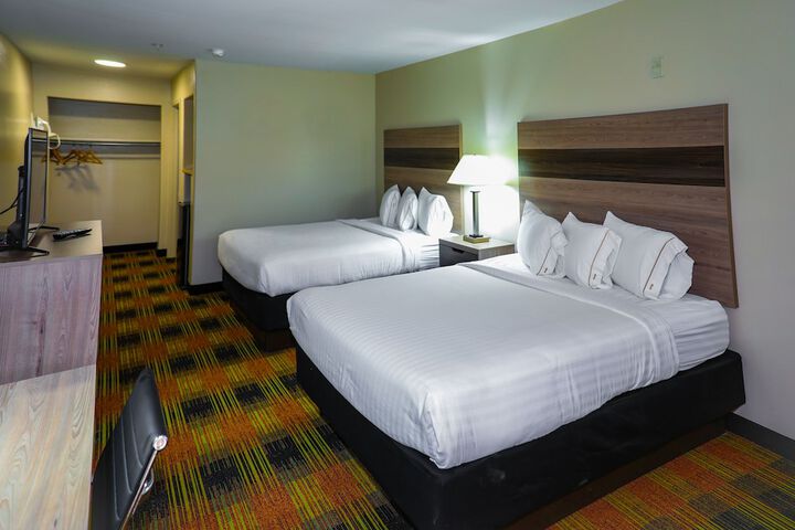 Room 4 of 34