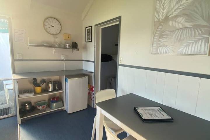 Room 10 of 33