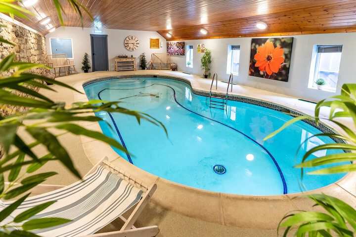 Pool 14 of 40