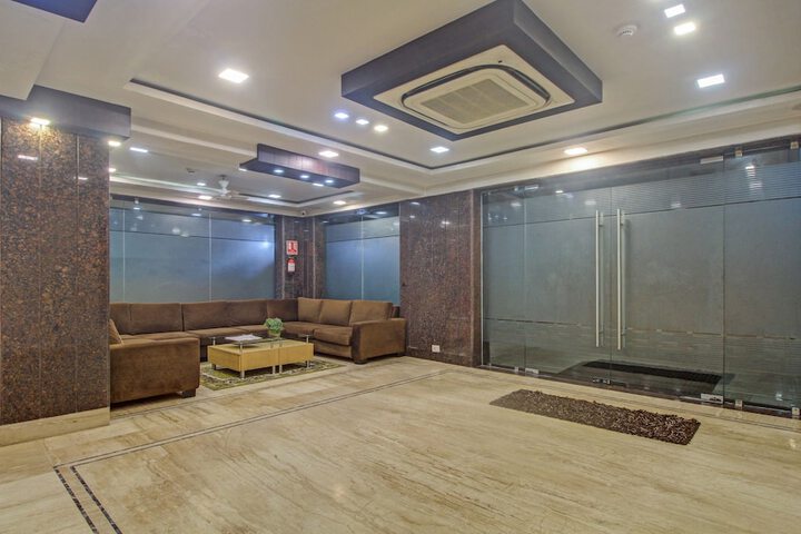 Ballroom/Hall 47 of 69