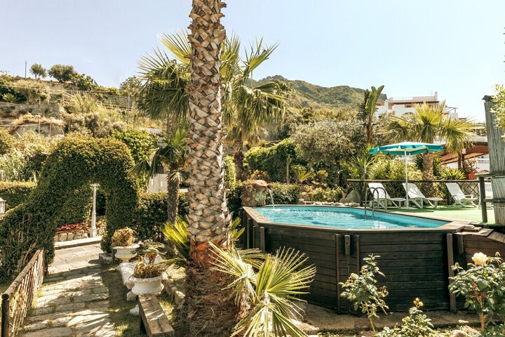 Pool 53 of 89