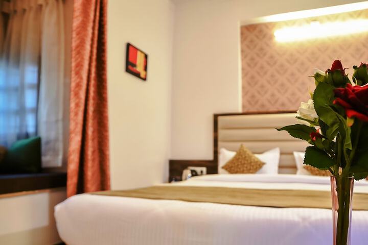 Room 16 of 32