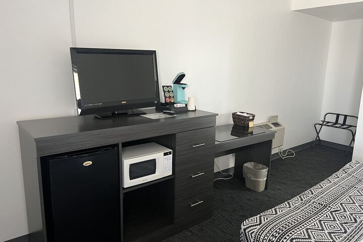 Room 28 of 81