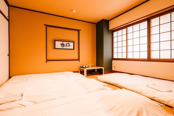 Room 29 of 97