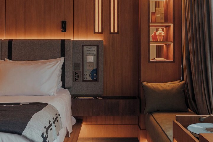 Room 16 of 58