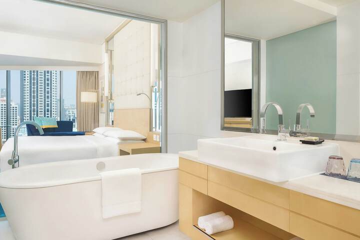 Room 62 of 109
