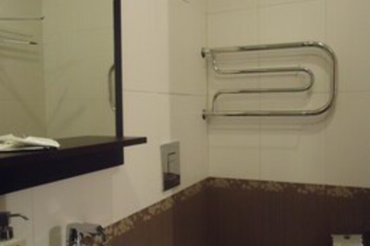 Room 5 of 92