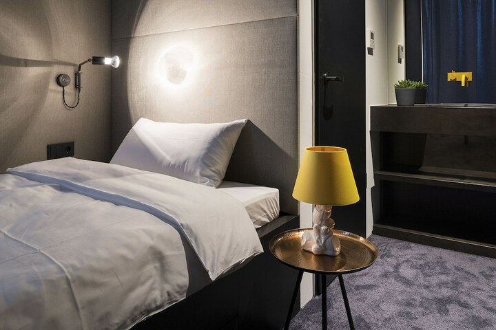 Room 14 of 52