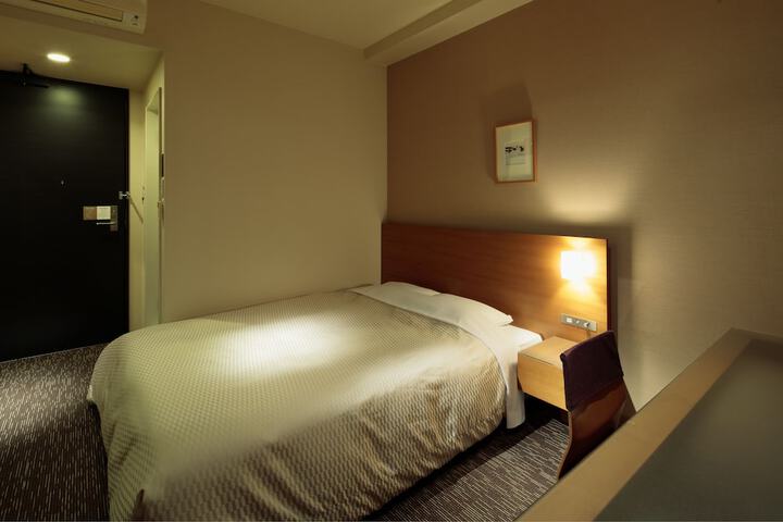 Room 25 of 50