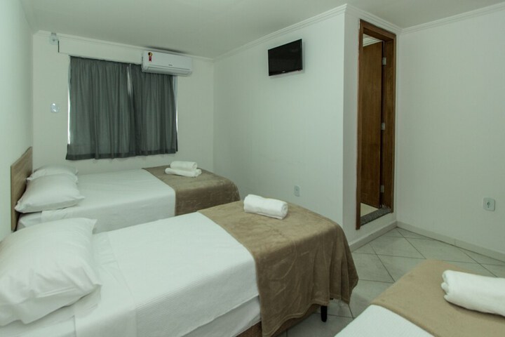 Room 8 of 31