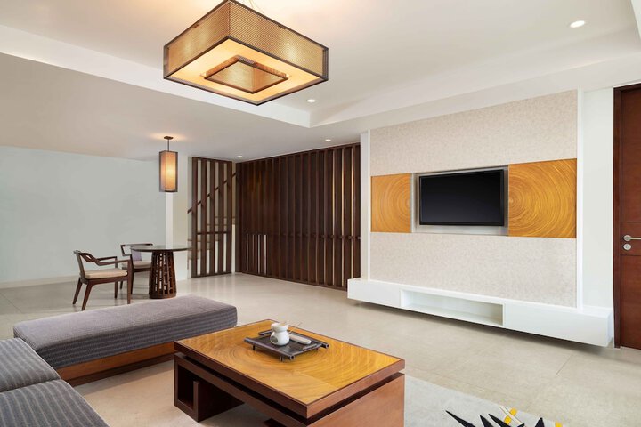 Room 46 of 252