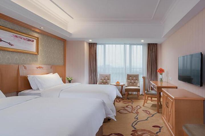 General 11 of 40