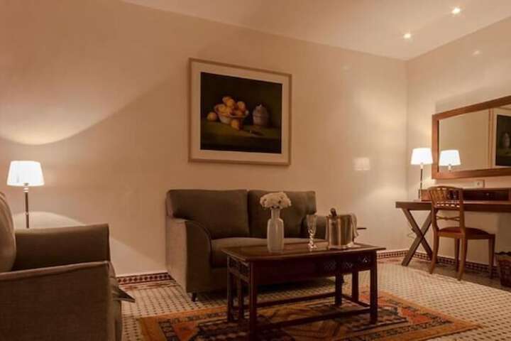 Room 13 of 41