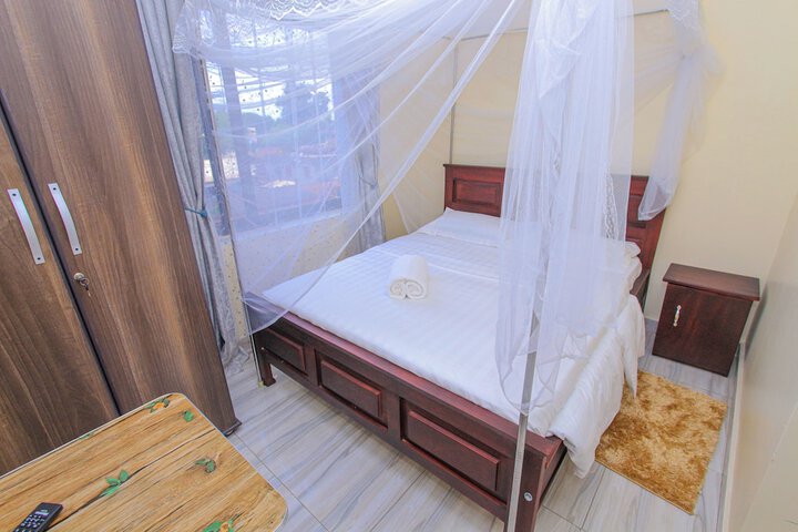 Room 15 of 35